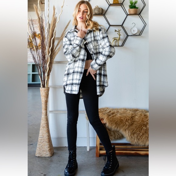 59 Plaid Tweed Flap Pocket Shacket/Jacket - Picture 3 of 7